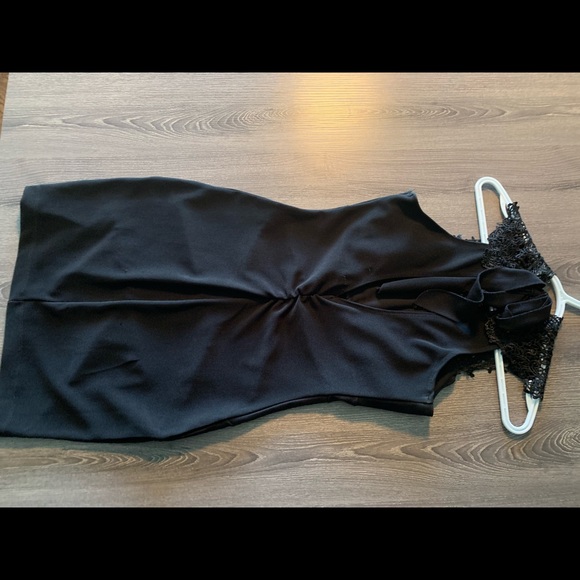 Le chateau womens high neck dress size Small - Picture 3 of 5